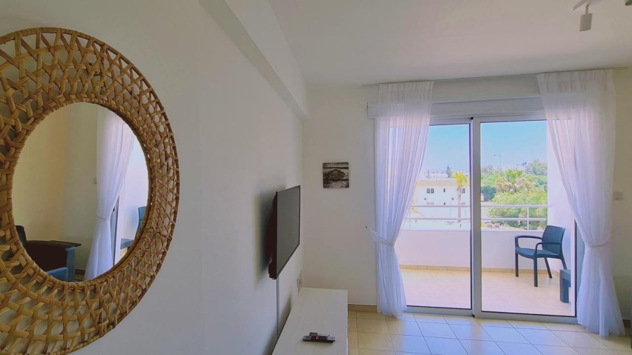 Nissi 3 Privileges Apt Айя-Напа Екстер'єр фото
