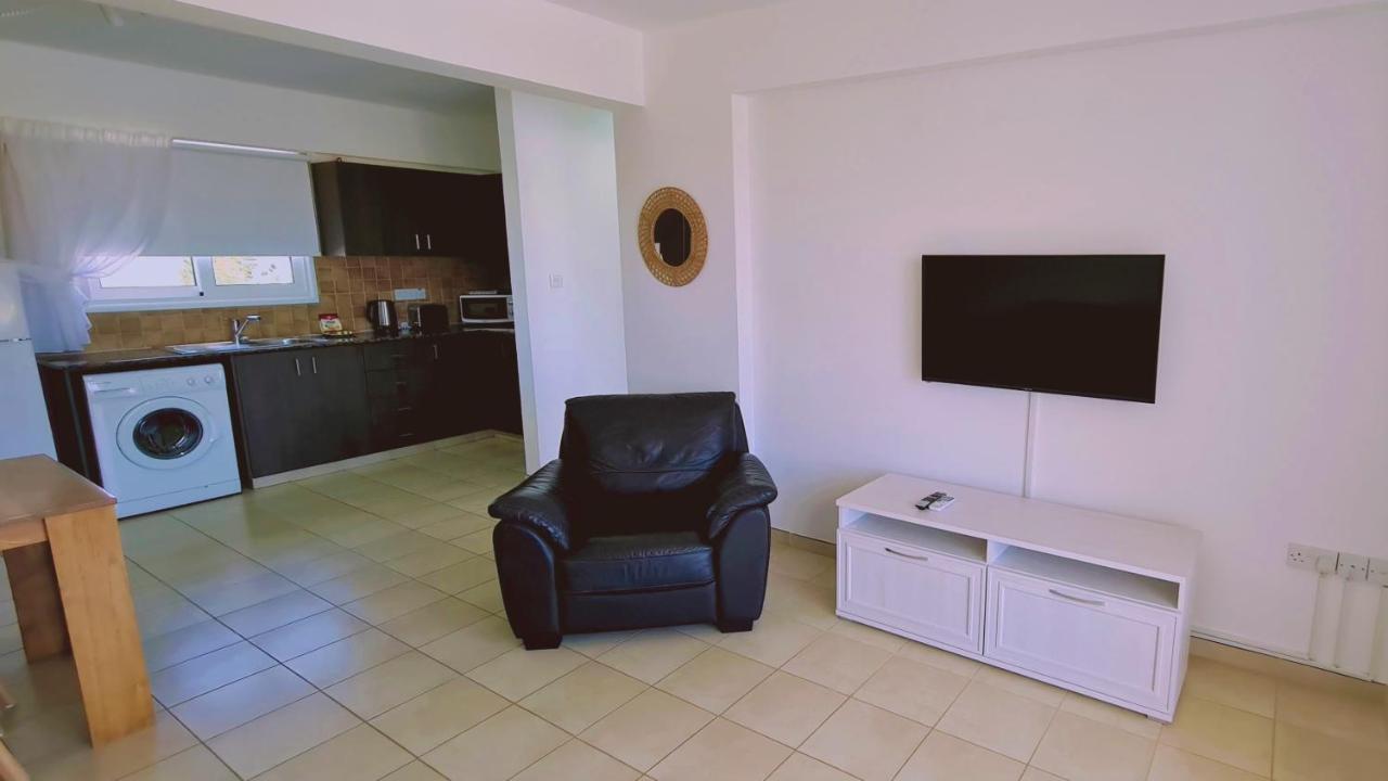 Nissi 3 Privileges Apt Айя-Напа Екстер'єр фото