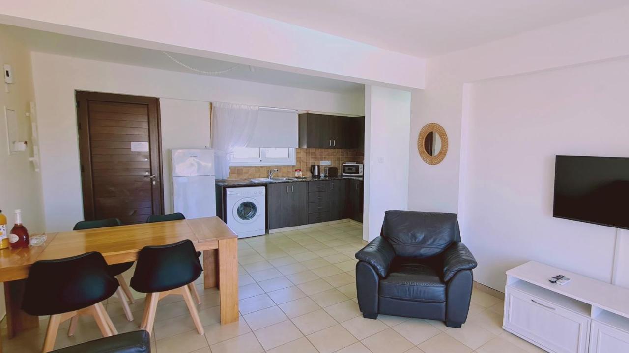 Nissi 3 Privileges Apt Айя-Напа Екстер'єр фото