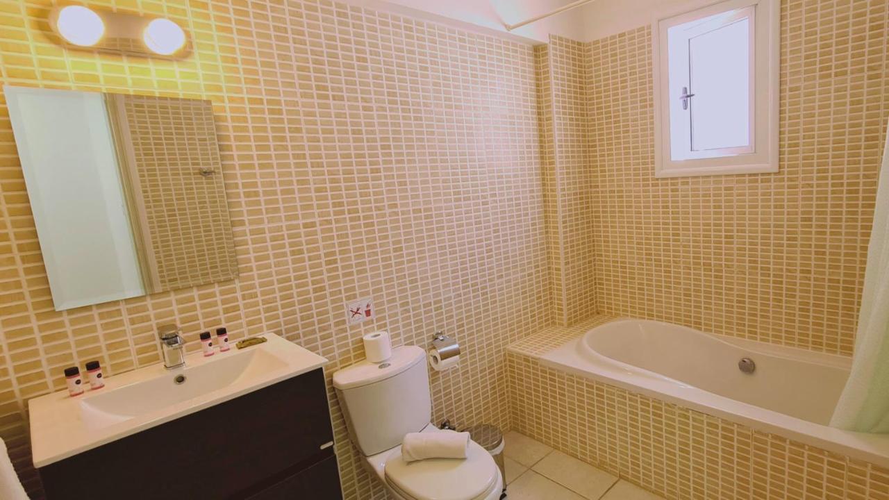 Nissi 3 Privileges Apt Айя-Напа Екстер'єр фото